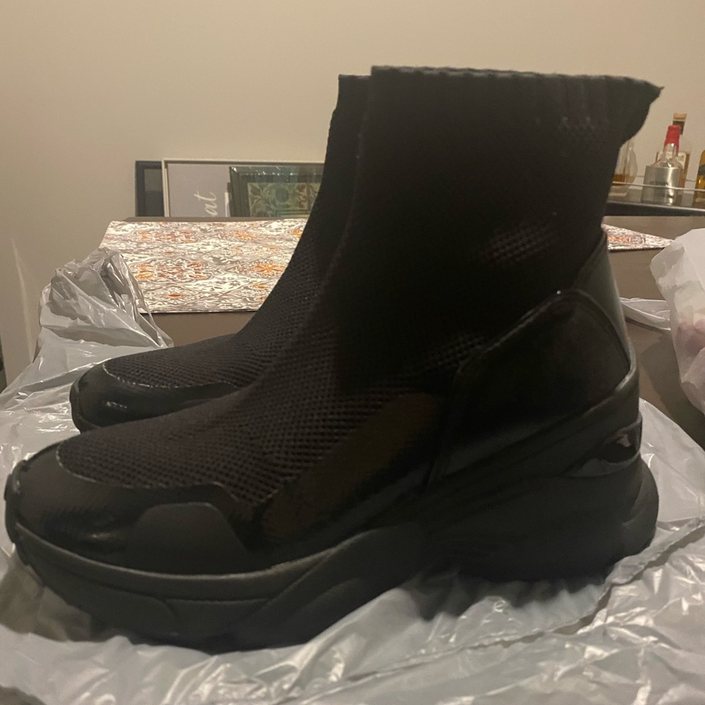 Sneaker Boot/Sock Boot - image 1